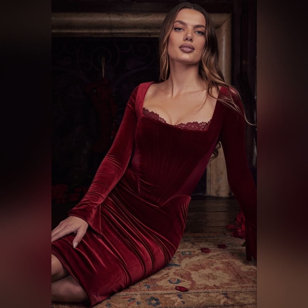 House Of CB Solaine wine red‎ velvet corset dress Long Sleeve Midi S NWT - Picture 2 of 8
